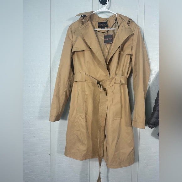Kimi & Kai Khaki Waterproof Trenchcoat Size Medium NWT - Picture 1 of 9